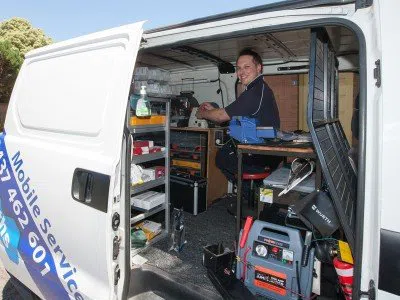 Master Locksmith Store Brookfield, WI 414-236-6150 - 24-hr-mobile-locksmith